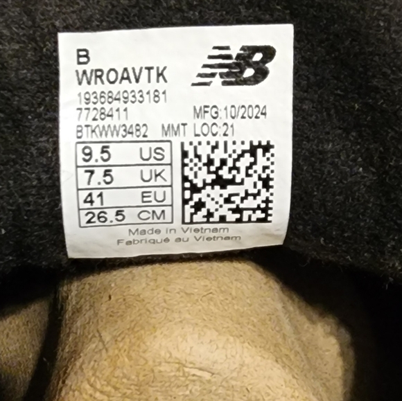 New Balance Women's Fresh Foam ROAV V1 Sneaker New Size 9.5 - Picture 7 of 7